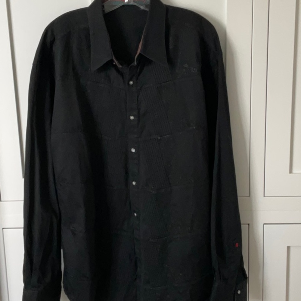 Robert Graham Elegant Black Shirt